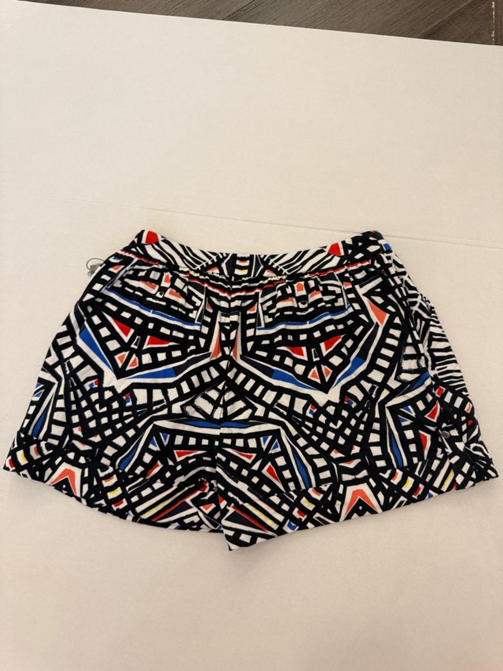 tarte Black & White Geometric Shorts with Color Accent - Picture 11 of 11